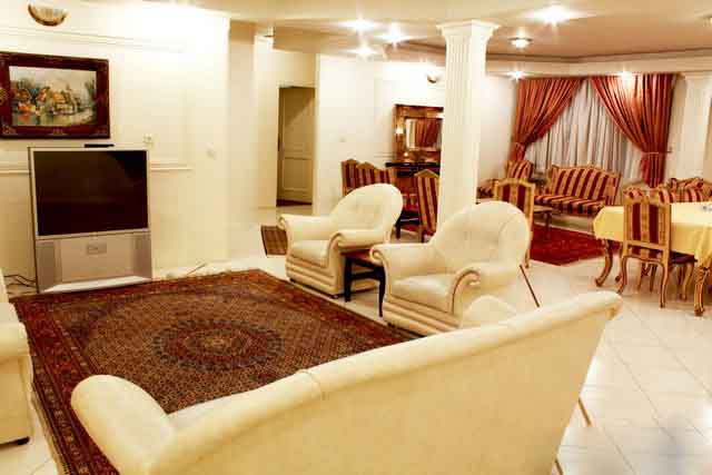 نمایی از هتل 4 ستاره ی آریو برزن شیراز